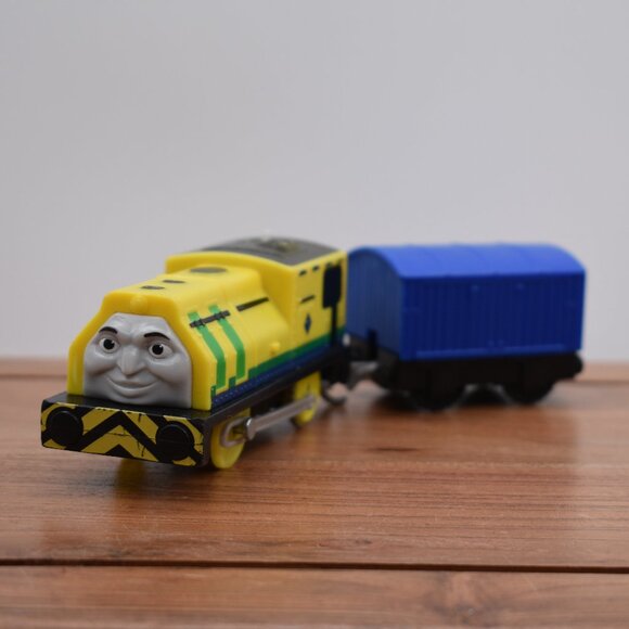 Thomas & Friends | Toys | Thomas Friends Motorized Trackmaster Train ...
